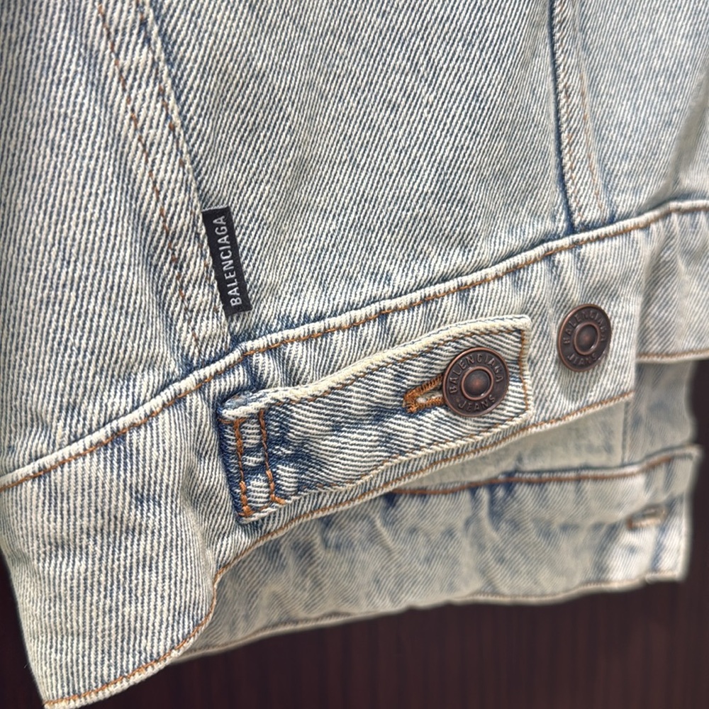 Balenciaga Women’s Oversized Distressed Denim Jacket - Picture 4 of 8